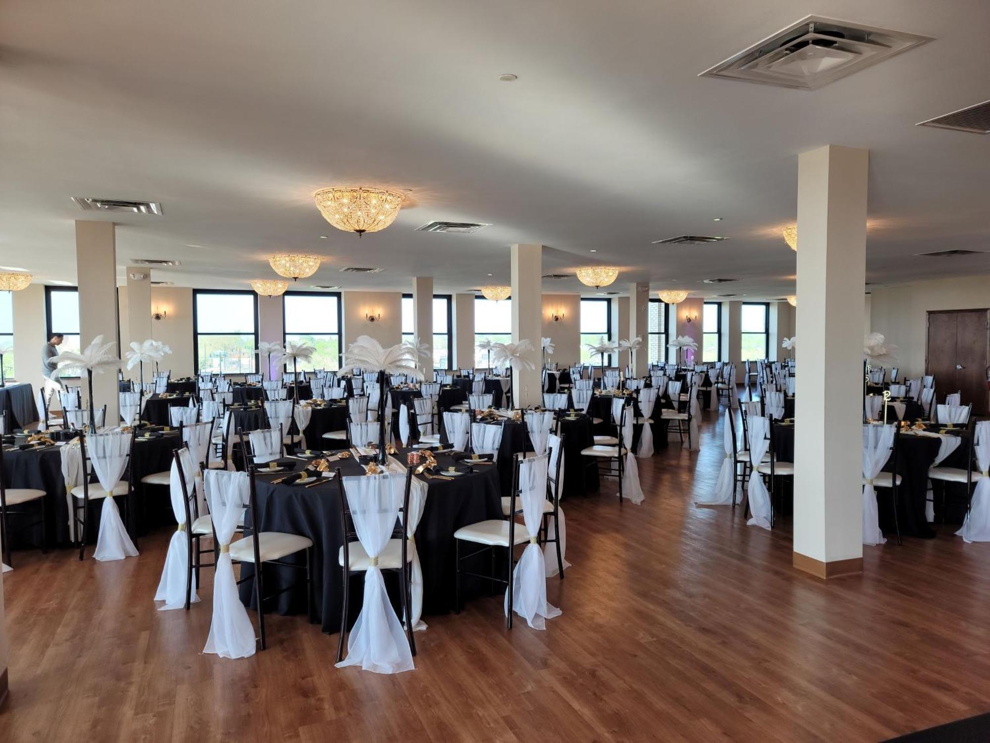Ariel Broadway Hotel Lorain Exterior foto